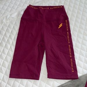 Doyoueven DYE adapt biker shorts burgundy